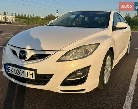 Белый Мазда 6, объемом двигателя 2.2 л и пробегом 279 тыс. км за 8200 $, фото 2 на Automoto.ua