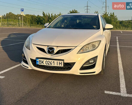 Белый Мазда 6, объемом двигателя 2.2 л и пробегом 270 тыс. км за 8250 $, фото 1 на Automoto.ua