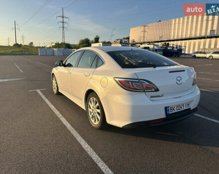 Белый Мазда 6, объемом двигателя 2.2 л и пробегом 279 тыс. км за 8200 $, фото 4 на Automoto.ua