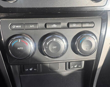 Білий Мазда 6, об'ємом двигуна 2 л та пробігом 177 тис. км за 8900 $, фото 11 на Automoto.ua