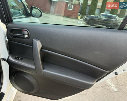 Білий Мазда 6, об'ємом двигуна 2.2 л та пробігом 218 тис. км за 7199 $, фото 17 на Automoto.ua