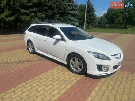 Білий Мазда 6, об'ємом двигуна 2 л та пробігом 235 тис. км за 7500 $, фото 1 на Automoto.ua