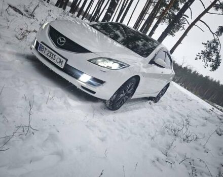 Белый Мазда 6, объемом двигателя 2 л и пробегом 195 тыс. км за 7600 $, фото 1 на Automoto.ua
