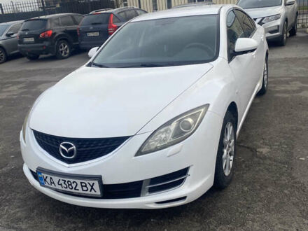 Белый Мазда 6, объемом двигателя 1.8 л и пробегом 220 тыс. км за 5350 $, фото 1 на Automoto.ua