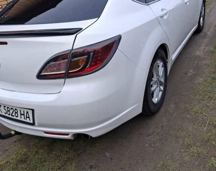 Белый Мазда 6, объемом двигателя 2.2 л и пробегом 305 тыс. км за 6500 $, фото 1 на Automoto.ua