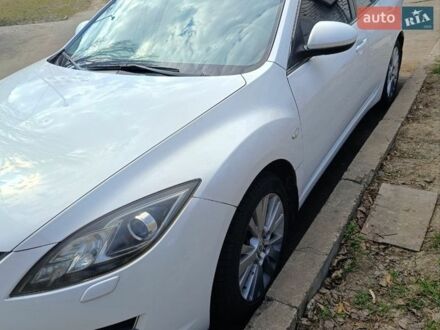 Белый Мазда 6, объемом двигателя 1.8 л и пробегом 98 тыс. км за 7500 $, фото 1 на Automoto.ua