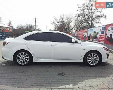 Білий Мазда 6, об'ємом двигуна 2 л та пробігом 101 тис. км за 10000 $, фото 1 на Automoto.ua
