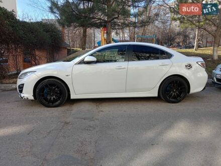 Белый Мазда 6, объемом двигателя 1.8 л и пробегом 160 тыс. км за 7200 $, фото 1 на Automoto.ua