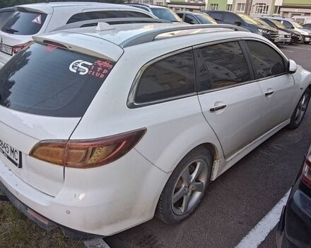 Белый Мазда 6, объемом двигателя 2 л и пробегом 218 тыс. км за 6000 $, фото 1 на Automoto.ua
