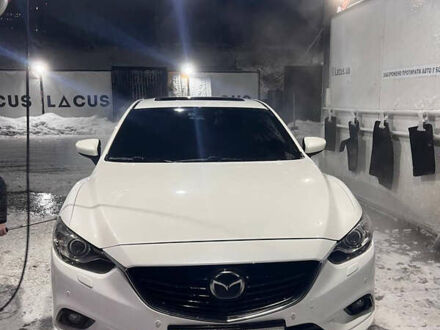 Белый Мазда 6, объемом двигателя 2.5 л и пробегом 220 тыс. км за 12000 $, фото 1 на Automoto.ua