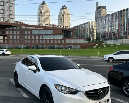 Белый Мазда 6, объемом двигателя 2.5 л и пробегом 200 тыс. км за 11700 $, фото 1 на Automoto.ua