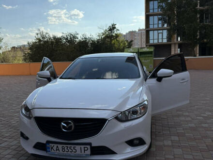Белый Мазда 6, объемом двигателя 2 л и пробегом 140 тыс. км за 14200 $, фото 1 на Automoto.ua