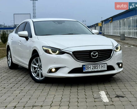 Белый Мазда 6, объемом двигателя 2.19 л и пробегом 143 тыс. км за 12500 $, фото 1 на Automoto.ua