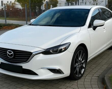 Белый Мазда 6, объемом двигателя 2 л и пробегом 78 тыс. км за 8000 $, фото 1 на Automoto.ua