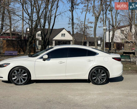 Белый Мазда 6, объемом двигателя 2.49 л и пробегом 240 тыс. км за 16500 $, фото 1 на Automoto.ua