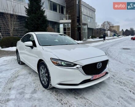 Белый Мазда 6, объемом двигателя 2.49 л и пробегом 69 тыс. км за 15800 $, фото 1 на Automoto.ua