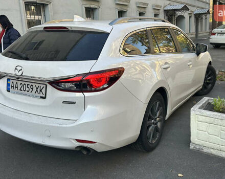 Білий Мазда 6, об'ємом двигуна 2 л та пробігом 105 тис. км за 18000 $, фото 1 на Automoto.ua