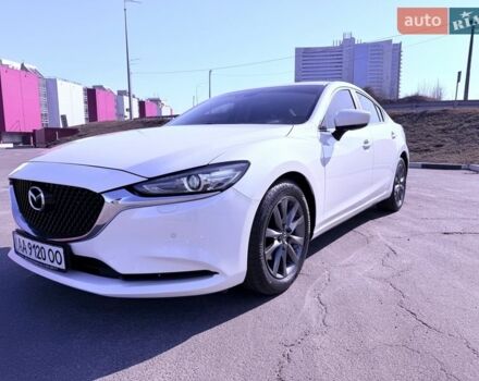 Белый Мазда 6, объемом двигателя 2 л и пробегом 47 тыс. км за 18500 $, фото 1 на Automoto.ua