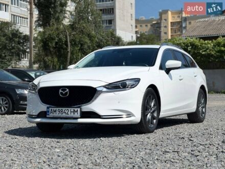 Білий Мазда 6, об'ємом двигуна 2.19 л та пробігом 333 тис. км за 18000 $, фото 1 на Automoto.ua