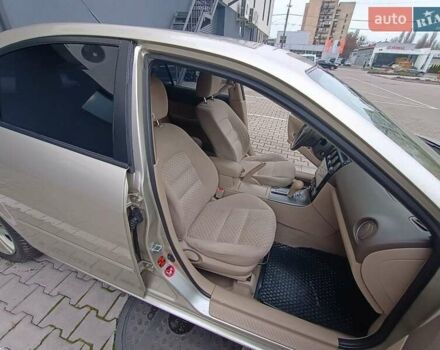Бежевий Мазда 6, об'ємом двигуна 2 л та пробігом 130 тис. км за 4499 $, фото 19 на Automoto.ua