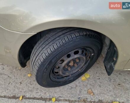 Бежевый Мазда 6, объемом двигателя 1.8 л и пробегом 364 тыс. км за 2900 $, фото 10 на Automoto.ua