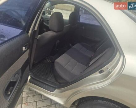 Бежевый Мазда 6, объемом двигателя 2 л и пробегом 280 тыс. км за 2500 $, фото 6 на Automoto.ua