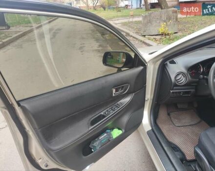 Бежевый Мазда 6, объемом двигателя 2 л и пробегом 244 тыс. км за 4500 $, фото 5 на Automoto.ua