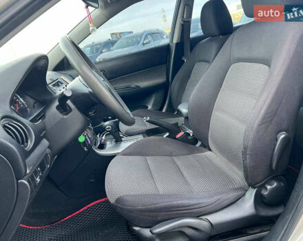 Бежевый Мазда 6, объемом двигателя 2 л и пробегом 187 тыс. км за 4190 $, фото 17 на Automoto.ua