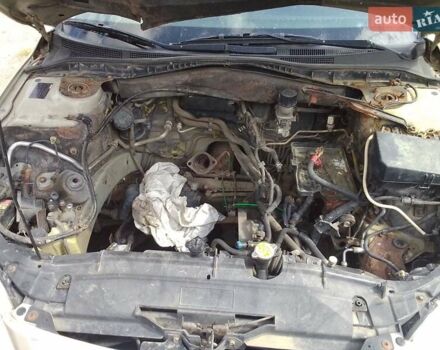 Бежевий Мазда 6, об'ємом двигуна 2 л та пробігом 100 тис. км за 1550 $, фото 7 на Automoto.ua