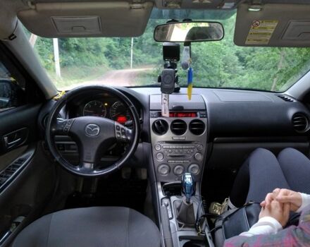 Черный Мазда 6, объемом двигателя 2 л и пробегом 300 тыс. км за 3021 $, фото 9 на Automoto.ua