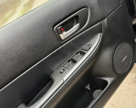 Чорний Мазда 6, об'ємом двигуна 2 л та пробігом 390 тис. км за 2600 $, фото 4 на Automoto.ua