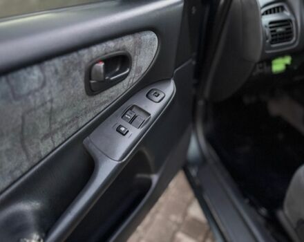 Черный Мазда 6, объемом двигателя 2 л и пробегом 300 тыс. км за 1800 $, фото 9 на Automoto.ua