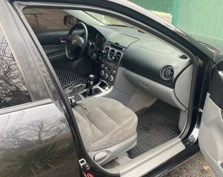 Черный Мазда 6, объемом двигателя 2 л и пробегом 416 тыс. км за 4800 $, фото 7 на Automoto.ua