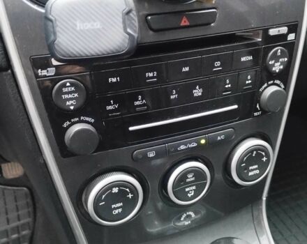 Черный Мазда 6, объемом двигателя 2 л и пробегом 185 тыс. км за 5000 $, фото 10 на Automoto.ua