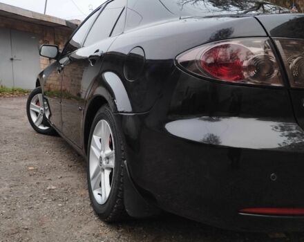 Черный Мазда 6, объемом двигателя 2 л и пробегом 185 тыс. км за 5000 $, фото 4 на Automoto.ua