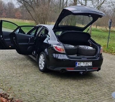 Черный Мазда 6, объемом двигателя 2 л и пробегом 265 тыс. км за 1783 $, фото 6 на Automoto.ua