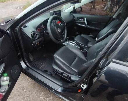 Черный Мазда 6, объемом двигателя 2 л и пробегом 185 тыс. км за 5000 $, фото 8 на Automoto.ua