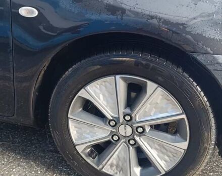 Черный Мазда 6, объемом двигателя 2 л и пробегом 238 тыс. км за 6200 $, фото 1 на Automoto.ua