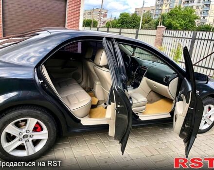Черный Мазда 6, объемом двигателя 2 л и пробегом 320 тыс. км за 5350 $, фото 5 на Automoto.ua