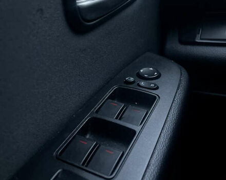 Чорний Мазда 6, об'ємом двигуна 2 л та пробігом 205 тис. км за 7900 $, фото 16 на Automoto.ua