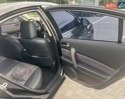 Черный Мазда 6, объемом двигателя 2 л и пробегом 220 тыс. км за 7100 $, фото 6 на Automoto.ua