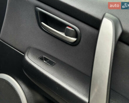 Черный Мазда 6, объемом двигателя 2 л и пробегом 253 тыс. км за 6500 $, фото 51 на Automoto.ua