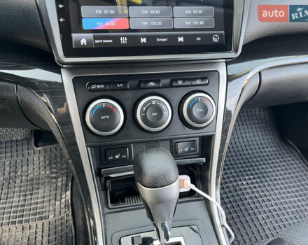 Черный Мазда 6, объемом двигателя 2 л и пробегом 266 тыс. км за 7300 $, фото 4 на Automoto.ua