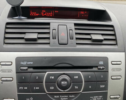 Чорний Мазда 6, об'ємом двигуна 2 л та пробігом 246 тис. км за 10000 $, фото 33 на Automoto.ua