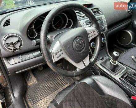 Черный Мазда 6, объемом двигателя 2 л и пробегом 350 тыс. км за 6499 $, фото 24 на Automoto.ua