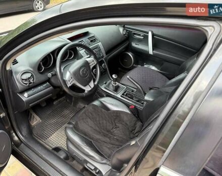 Черный Мазда 6, объемом двигателя 2 л и пробегом 350 тыс. км за 6499 $, фото 18 на Automoto.ua