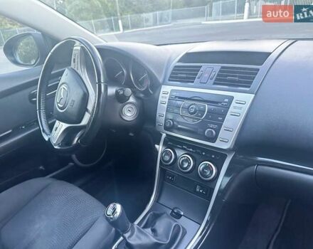 Чорний Мазда 6, об'ємом двигуна 2 л та пробігом 239 тис. км за 6800 $, фото 47 на Automoto.ua