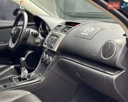 Черный Мазда 6, объемом двигателя 2 л и пробегом 253 тыс. км за 6500 $, фото 52 на Automoto.ua