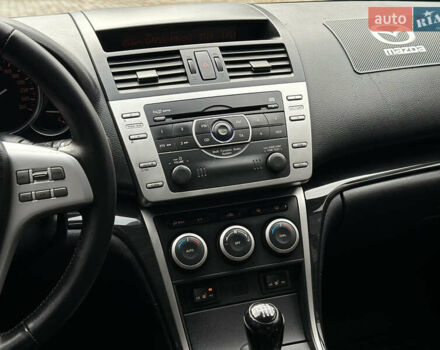 Черный Мазда 6, объемом двигателя 2 л и пробегом 253 тыс. км за 6500 $, фото 47 на Automoto.ua