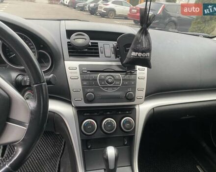 Чорний Мазда 6, об'ємом двигуна 2 л та пробігом 210 тис. км за 7500 $, фото 3 на Automoto.ua